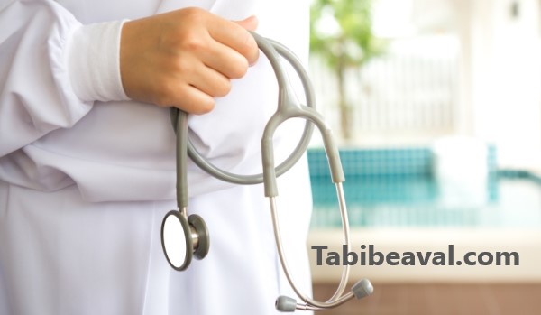 معاینه بیماران بد حال در منزل طبیب اول